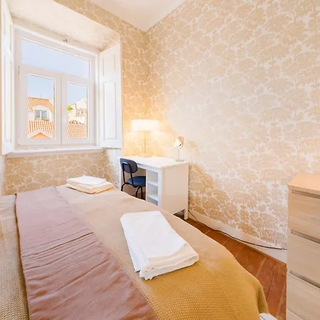 Scenic 4br With River Views Alfama Location Lägenhet Lisboa