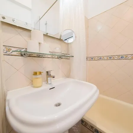 Lägenhet Scenic 4br With River Views Alfama Location Lisboa