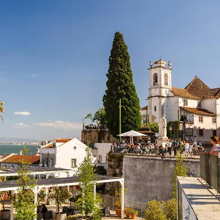 Scenic 4br With River Views Alfama Location Lägenhet Lisboa