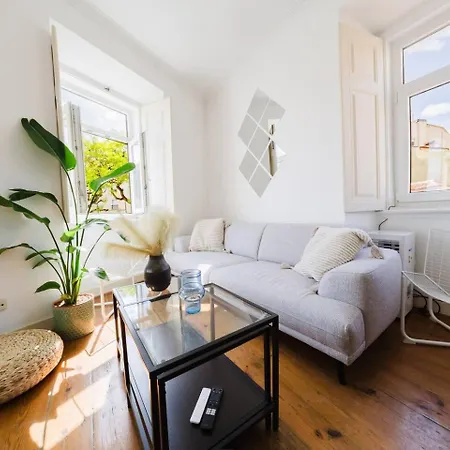 Lägenhet Scenic 4br With River Views Alfama Location Lisboa