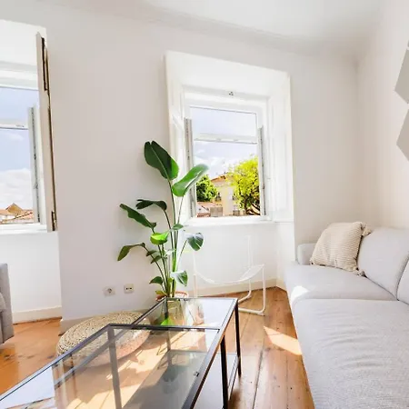 Lägenhet Scenic 4br With River Views Alfama Location Lisboa