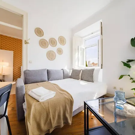 Lägenhet Scenic 4br With River Views Alfama Location