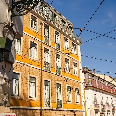 Scenic 4br With River Views Alfama Location * Lisbona